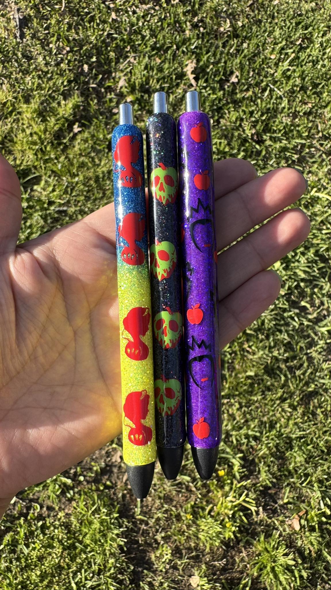 Snow White Pen Collection